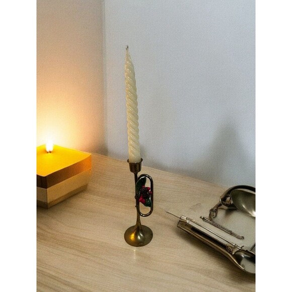 Vintage Brass Trumpet Bugle Horn Candle Holder With Christmas Greenery Taiwan - Picture 2 of 7